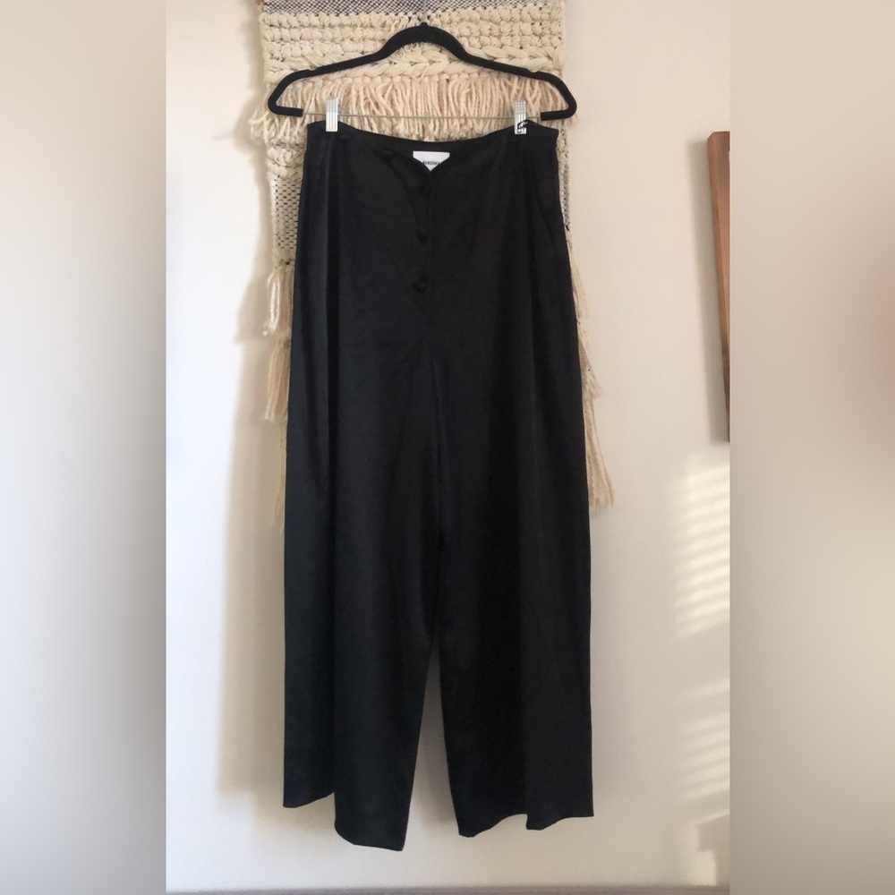 Nanushka Black Satin Wide Leg Trousers Pants V-Waist Buttons size Large